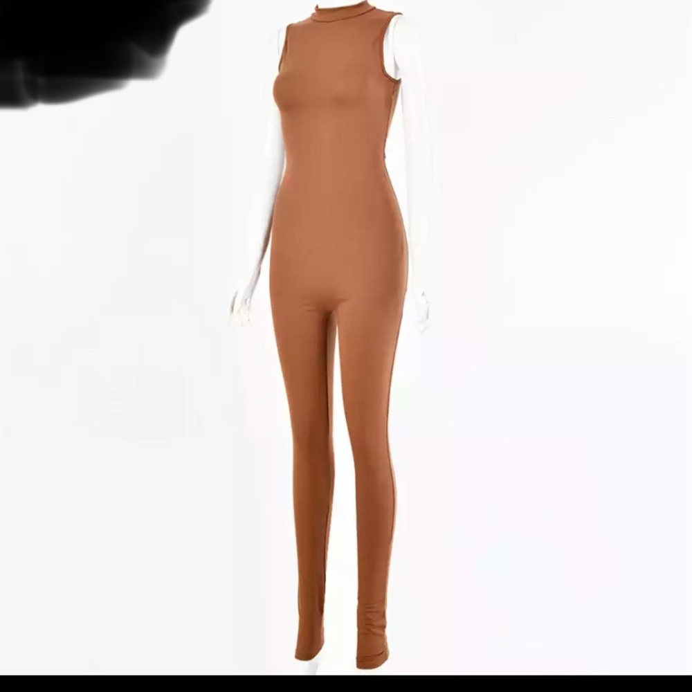 Sleeveless jumpsuit(Brown)